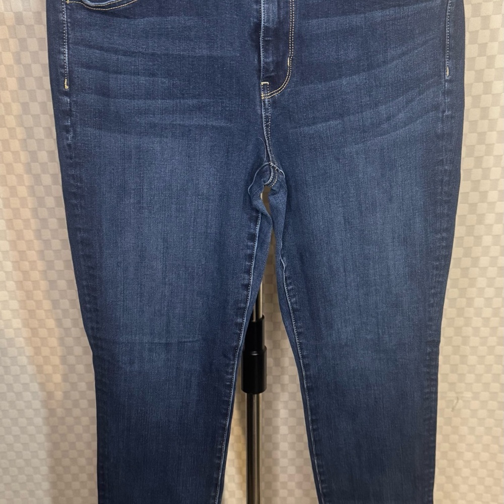 American Eagle Outfitters Dark Blue Skinny Jeans